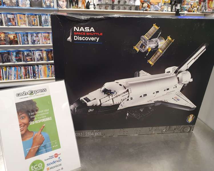 Lego NASA DISCOVER en boîte