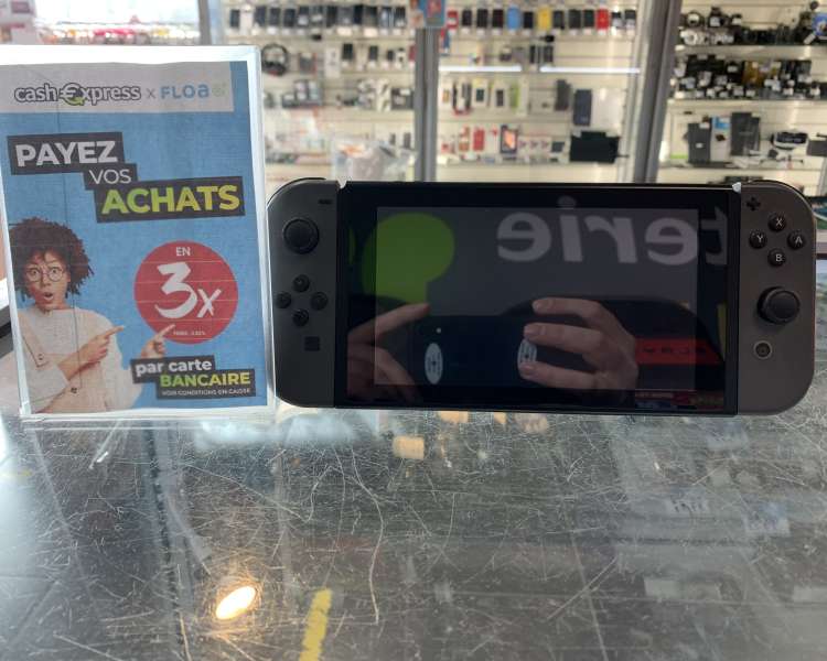 Nintendo Switch v2 32Go en boîte complète