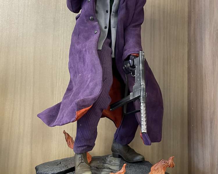Figurine sideshow Joker (dark knight)