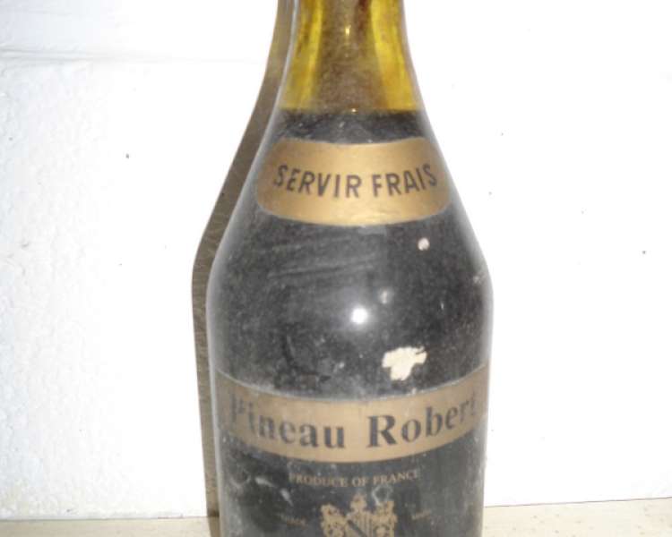 Bouteille Pineau de Charentes 1973